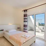 White Pearl Villa Gennadi